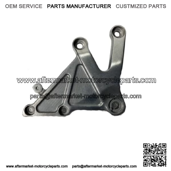 Honda 2003-2006 CB Right Main Step Holder 50600-MEE-000 New OEM
